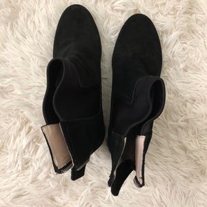 Taryn Rose women’s black suede booties